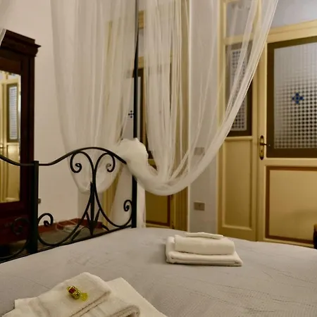 Real Teatro Umberto I Отель типа 